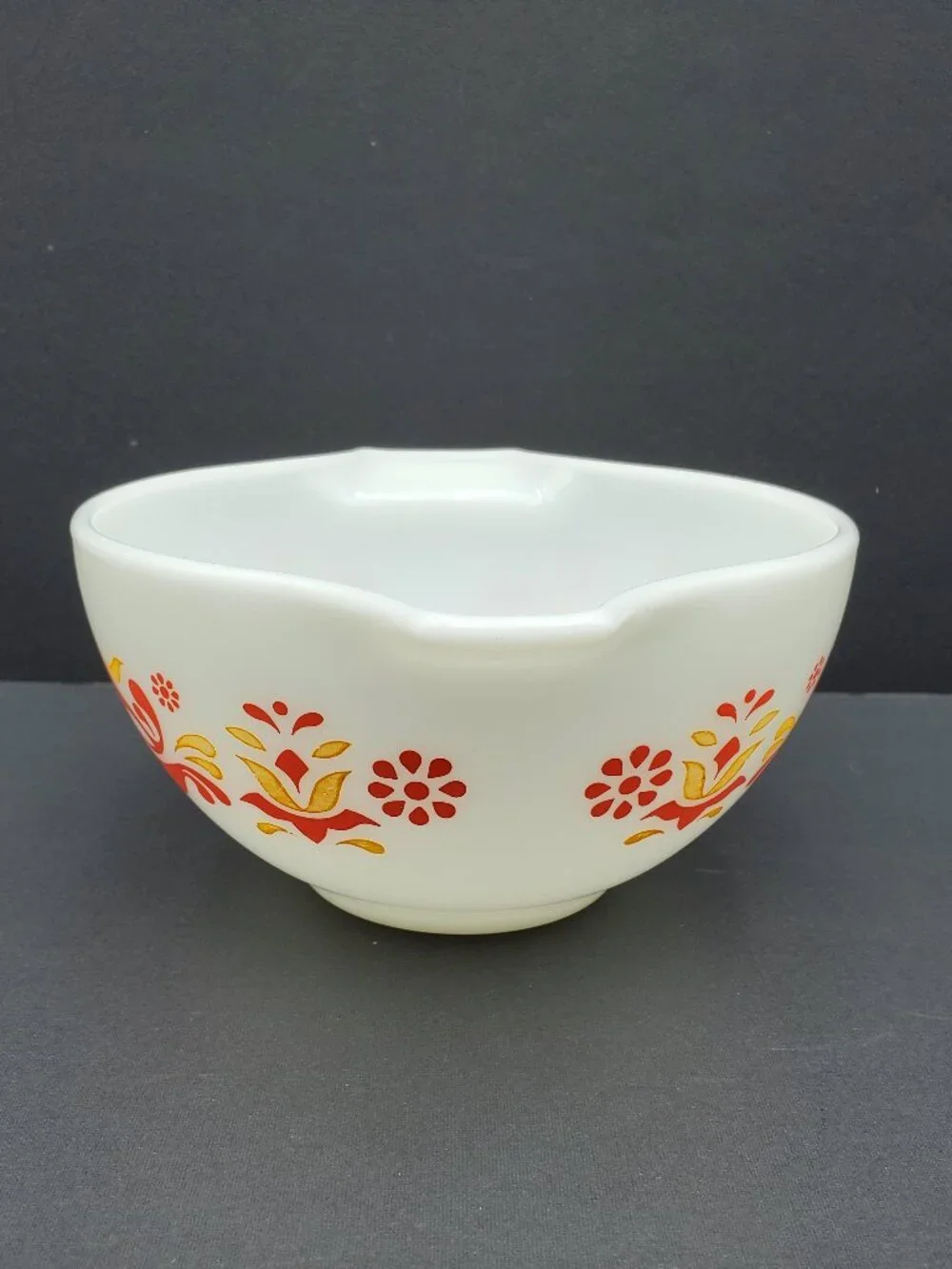 Pyrex Friendship 1.5 Pt Cinderella Mixing Bowl Birdie Pattern 441 Serving Bowl